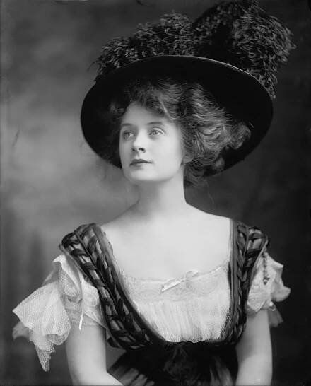 Billie Burke – Wikipedia
