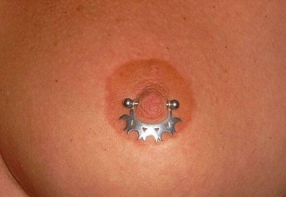 FOTKY: SEXY PIERCING aneb kovem ozdobené BRADAVKY