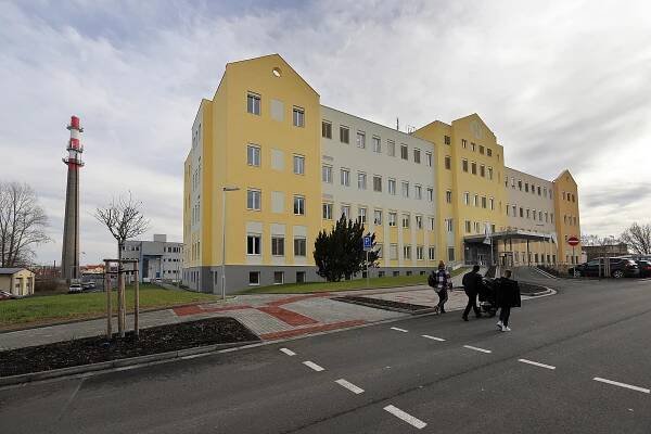 Cheb má už konečně moderní nemocnici, skončila rekonstrukce pavilonu B