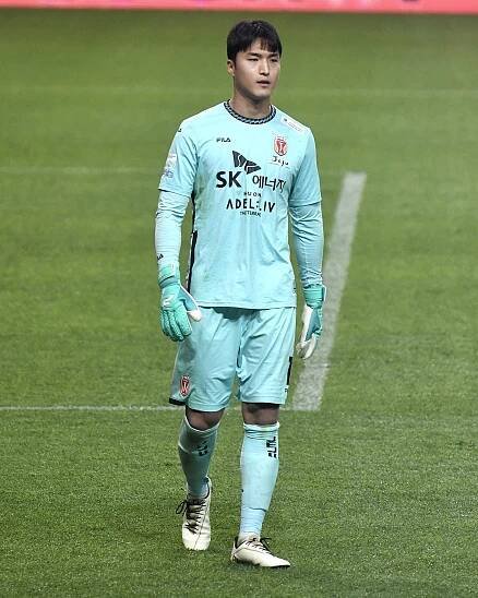 Kim Dong-jun (footballer)