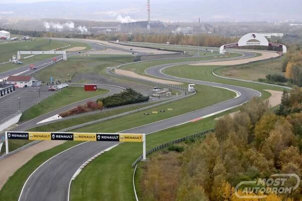 Autodrom obhájil licenci závodní dráhy na další tři roky - Auto4Drive.cz