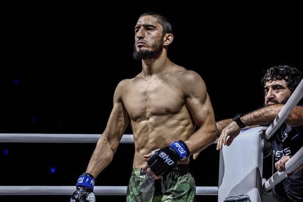 5 Things To Know About Undefeated Lightweight MMA Contender Alibeg Rasulov