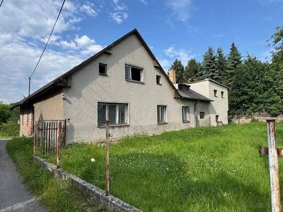 Prodej domu s pozemkem - Hrádek