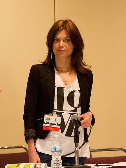 Nicole de Boer - Wikipedia