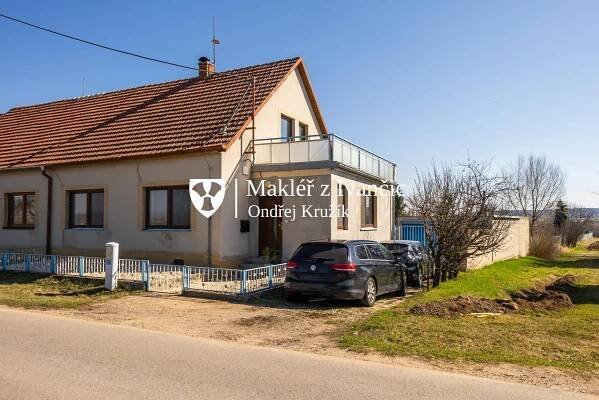 Prodej rodinného domu 120 m2 s pozemkem 1647 m2, Petrovice, obrázek č. 1