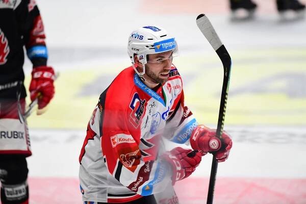 HC DYNAMO PARDUBICE – Vítězství ukázalo náš charakter, věří po obratu s Třincem Vladimír Svačina