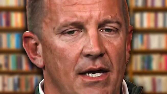 Erik Prince Raised Money For Effort To Spy On Liberals And Anti Trump Republicans