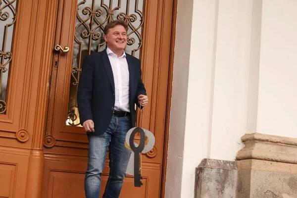 Podle senátora Sobotky bezpečnostní výbor vyzval ke zvážení žaloby na prezidenta