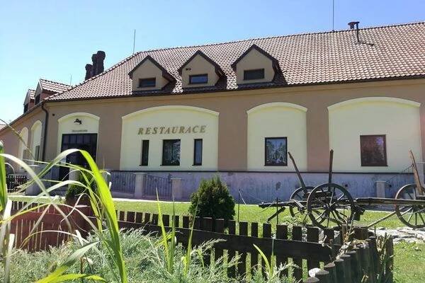 Pivovarský dvůr Chýně - Restaurace foto 1