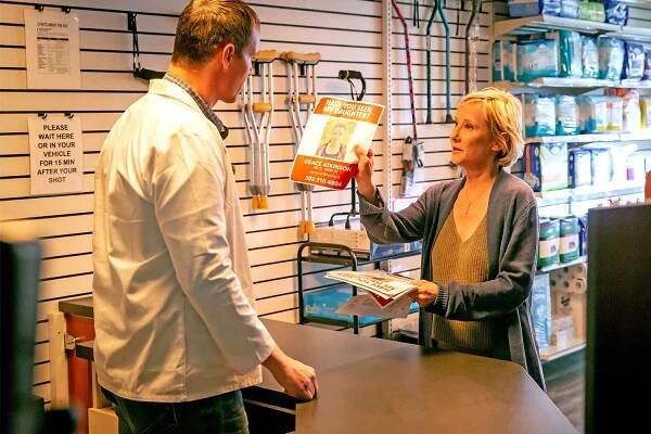 GITM_05182022_RP_0343.jpg Anne Heche stars in Girl in Room 13 ©2022 A+E Networks, LLC. All rights reserved. Photo Credit: Ryan Plummer / Courtesy of A+E Networks and Lifetime