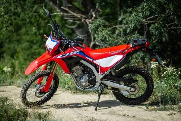 TEST Honda CRF 300 L. Motorka s ktorou sa dostane všade a za každého počasia - startstop