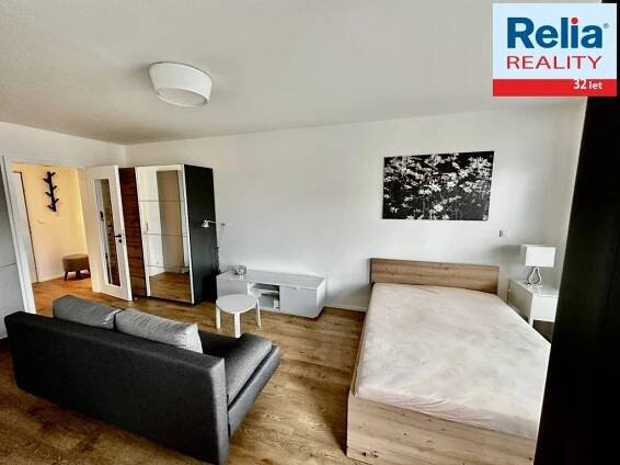 Pronájem bytu 1+kk s lodžií, 41 m2 + parkovací stání v Rezidenci Liliová, Liberec, Staré Město