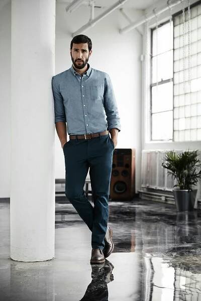 Men Summer Office wear-18 Best Workwear Outfits for Warm Months Men’s Blue Dress Pants Outfit, Men’s Navy Dress Pants Outfit, Office Outfit Men, Men Work Outfits, Mens Business Casual, Best Business Casual Outfits, Mens Work Outfits, Fashion Streetwear, Men's Business Outfits