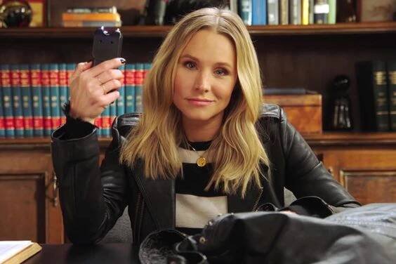 Veronica Mars: Date Announcement (Official) • A Hulu Original (screen grab) Kristen Bell CR: Hulu https://www.youtube.com/watch?v=vrrz6Om_wF4