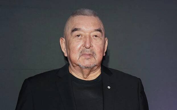 Zemřel kanadský herec Graham Greene. Proslavil se rolí ve filmu Tanec s vlky