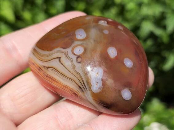 Achát sardonyx tromlovaný 86g Čína - naturshop.cz