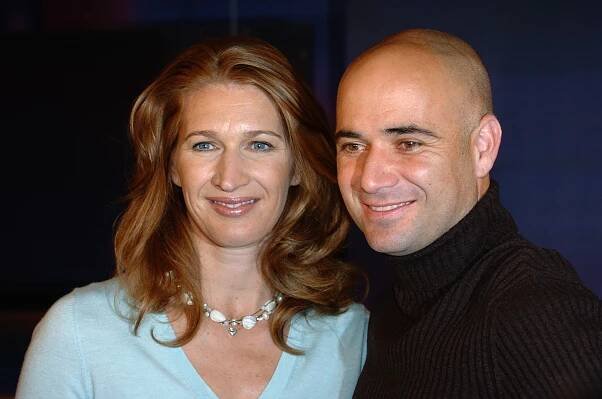 Pořád to mezi nimi jiskří. Podívejte se, jak to sluší slavným tenisovým manželům Steffi Graf a Andre Agassimu