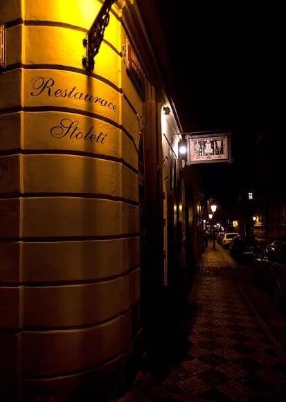 Restaurace Století