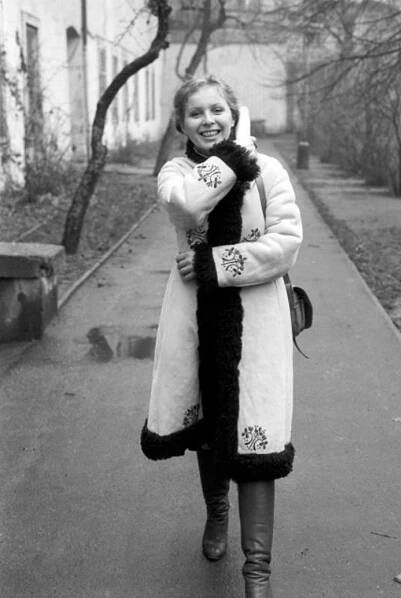 Julie Jurištová po revoluci filmový svět dobrovolně opustila. U divadla však působí dodnes. 