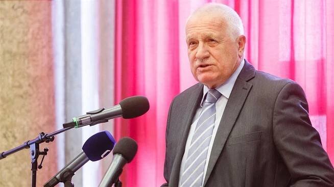 Klausovi poslal dva miliony podnikatel, který od něj dostal milost