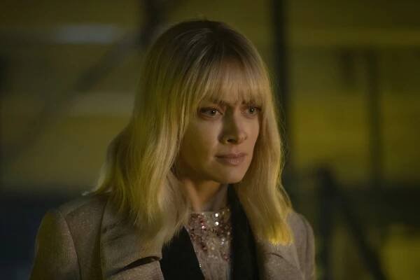 Rachel Skarsten - Actress