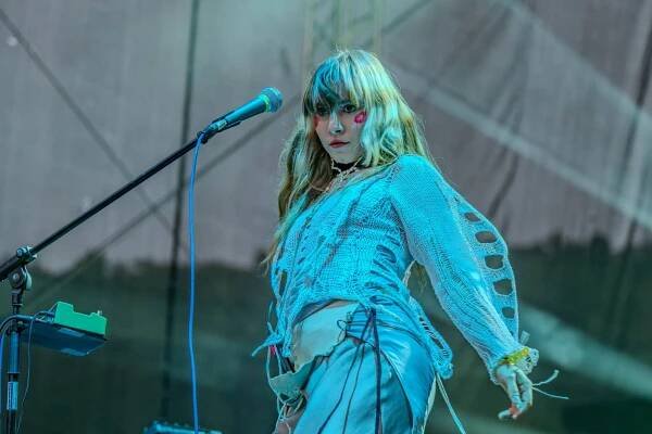 Róisín Murphy vládla druhému dni Pop Messe. Zklamal James Cole, uchvátila Monika Načeva a překvapil raper namesbliss