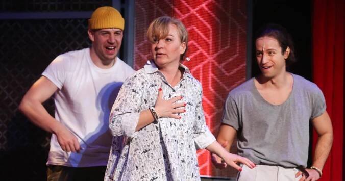 Divadlem Broadway zněla Láska nebeská. Když nemůže být premiéra, alespoň se zkouší