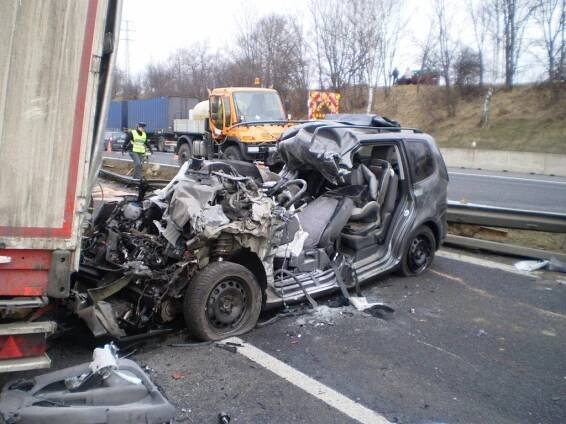 Nehoda na D1: Muže, který šel pomoci, srazilo auto