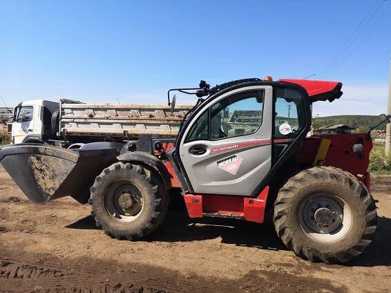 Teleskopický manipulátor Manitou MLT 737-130 PS+ | auctio
