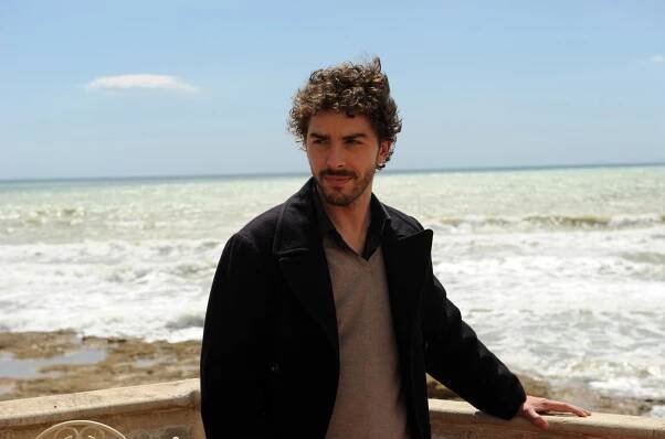 Mladý Montalbano - Série 1 (S01) (2012)