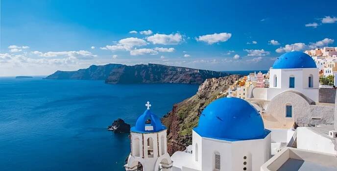 5 důvodů, proč letos vyrazit na plavbu na Santorini