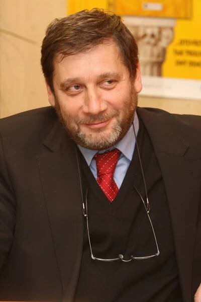 Bratrem Pavla Töpfera je herec Tomáš Töpfer.