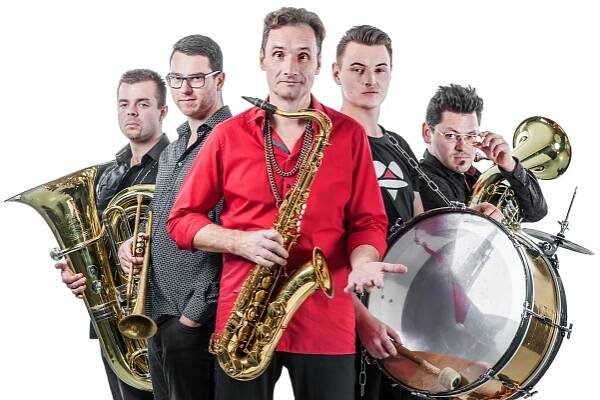 Lovesong Orchestra rozezní sál Divadla Hybernia - Lifestylenews