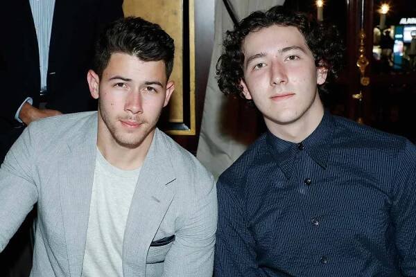 Frankie Jonas hates 'Bonus Jonas' nickname, reveals mental toll of being compared to his brothers