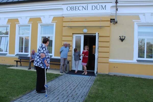 Setkání seniorů a jubilantů - Oficiální stránky obce Býškovice