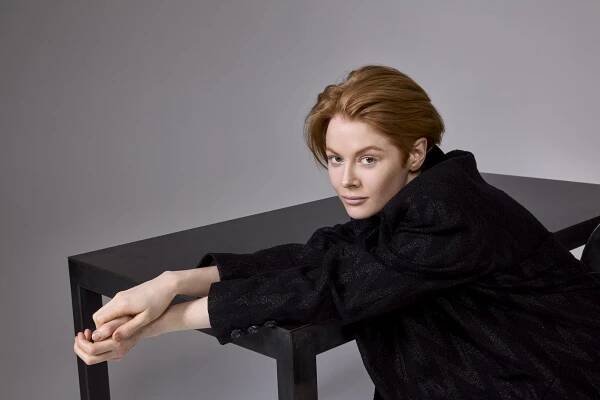 Emily Beecham - 1899 - Promo