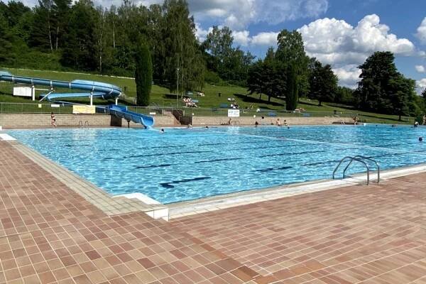 Městské koupaliště v Ostrově bude mít nový bazén za 50 milionů korun