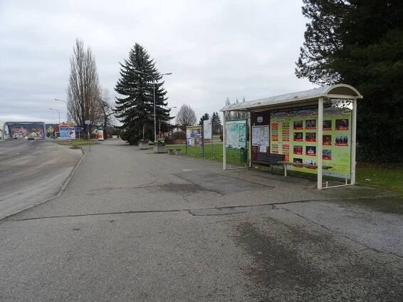 Fotogalerie • Veselí nad Lužnicí, kult.dům (Zastávka autobusu) • Mapy.com