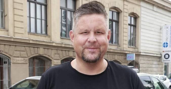 Ministr Kupka a Michal Novotný se opět „náhodou“ potkali. Češi znovu reagují a herec čelí výsměchu