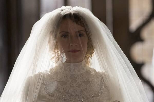 Případy detektiva Murdocha - Posvátné manželství - Z filmu - Helene Joy