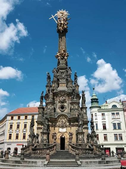 Olomoucký Orloj a Sloup Nejsvětější Trojice - Olomouc, Střední Morava a Jeseníky | Regiontourist.cz