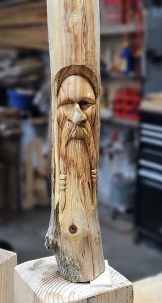 Pin by Nico Hünicke on schnitzen in 2025 | Dremel wood carving, Simple wood carving, Dremel carving