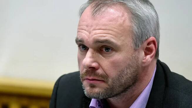ANO stahuje Hrabáče z kandidátky, žalobce mu navrhne vazbu