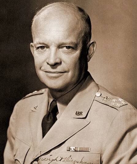 Generál Dwight David Eisenhower (14. října 1890 – 28. března 1969) byl americký pětihvězdičkový generál a 34. prezident Spojených států amerických. Během druhé světové války byl vrchním velitelem (západních) spojeneckých expedičních sil v Evropě (1944-1945). Po válce nějakou dobu zastával nejvyšší vojenské funkce v ozbrojených silách USA. V roce 1952 odešel jako voják do důchodu, ale zároveň vstoupil do americké vysoké politiky. Získal nominaci Republikánské strany pro kandidaturu na prezidenta USA a v prezidentských volbách roku 1952 zvítězil. Úřad prezidenta USA poté zastával po dvě funkční období v letech 1953-1961.