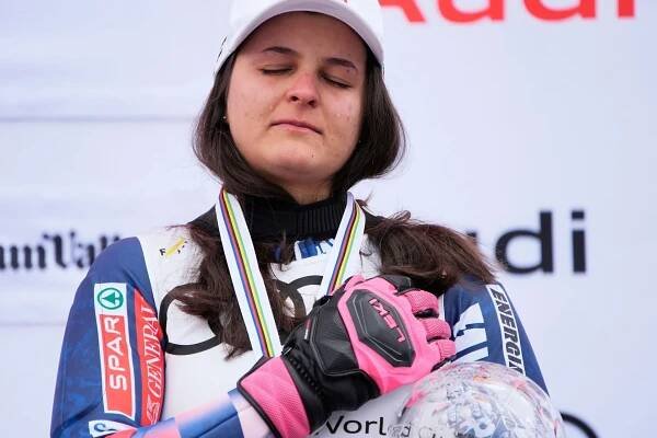 Lyžovanie dnes: Shiffrinová vyhrala slalom, glóbus má Ljutičová | SPORTNET