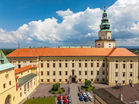Zámek Kroměříž zabodoval v soutěži Tondach Pálená střecha 2024 – hbdelta.cz