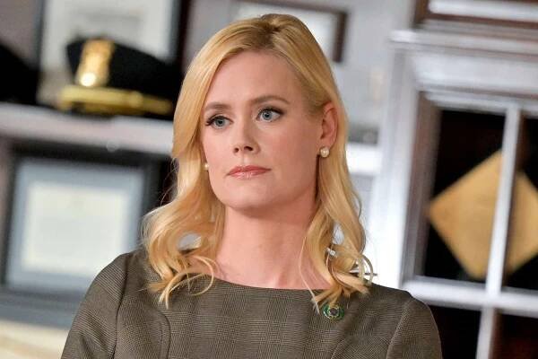 Abigail Hawk