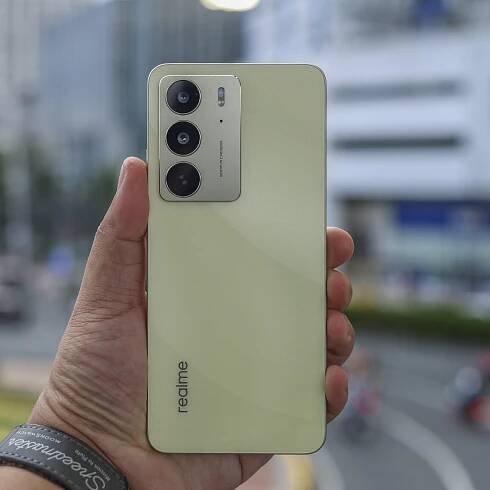 Waterproof Budget Phone? realme C75 Review