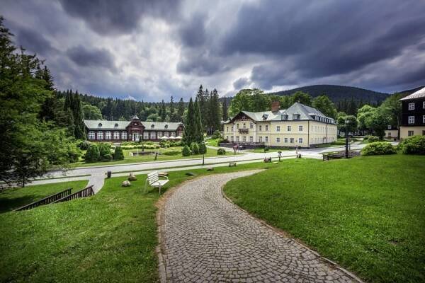 Horské lázně Karlova Studánka | LázněTour.cz