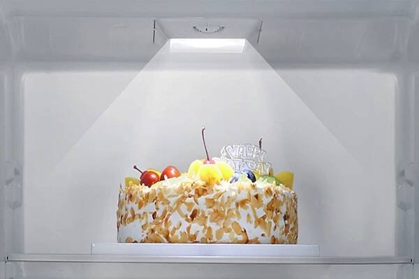 Hisense_chladnicka_led_svetlo_1685432590